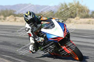 media/Dec-04-2025-Racers Edge (Thu) [[5ebc9f124d]]/3-B Group/3-Session 2 (Turn 7 Inside)/